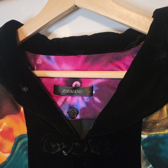 Unique Silky Ink Art Jacket with Velvet Trim - Picture 6 of 15